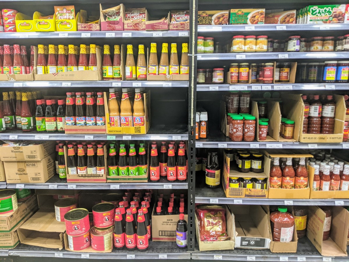 Where to buy groceries in&nbsp;Maui?